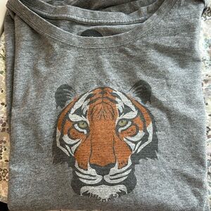 XXXL Women’s Life is Good Tiger Tshirt